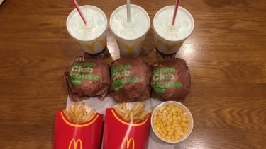 子供のスマイルを無料で引き出すマクドナルドの株主優待。